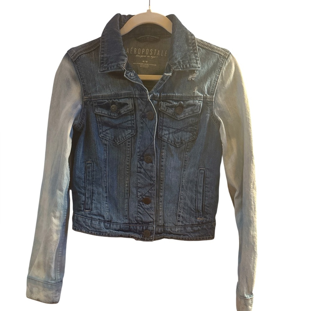 Aeropostale Woman’s Size Medium Light Blue Wash Sleeves Distressed Jean‎ Jacket